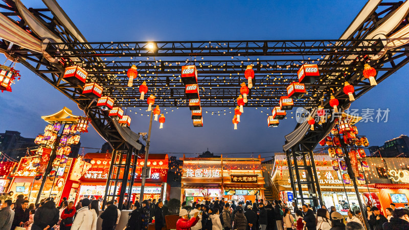 乐高主题夜市热闹景象