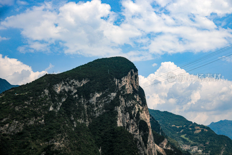 长江三峡秭归郭家坝镇，西陵峡兵书宝剑峡