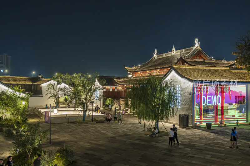 绍兴柯桥古镇景区夜景