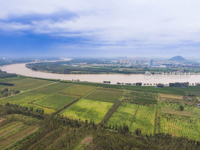 山东济南黄河岸边风景