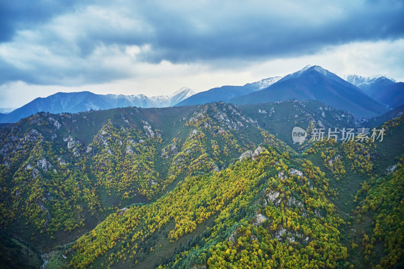 甘肃武威天柱县冰沟河景区