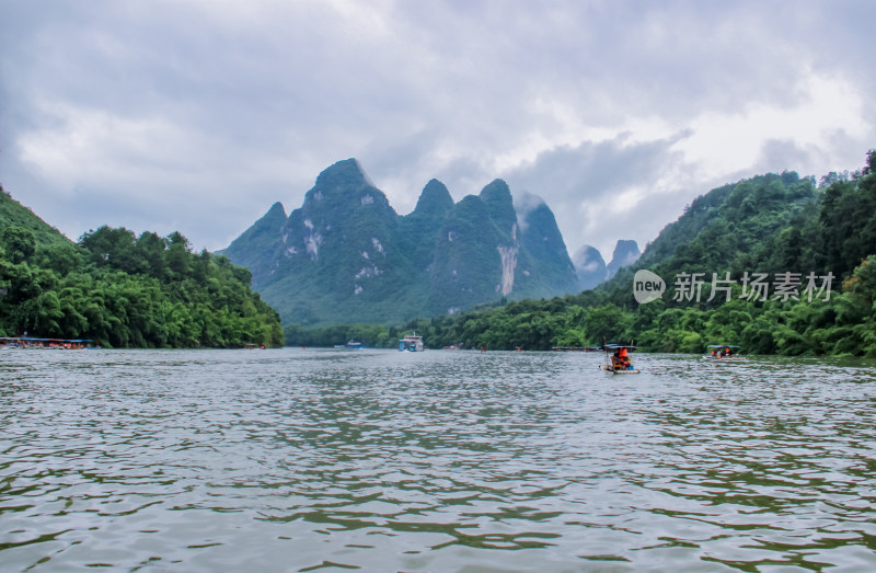 桂林阳朔漓江山水风光