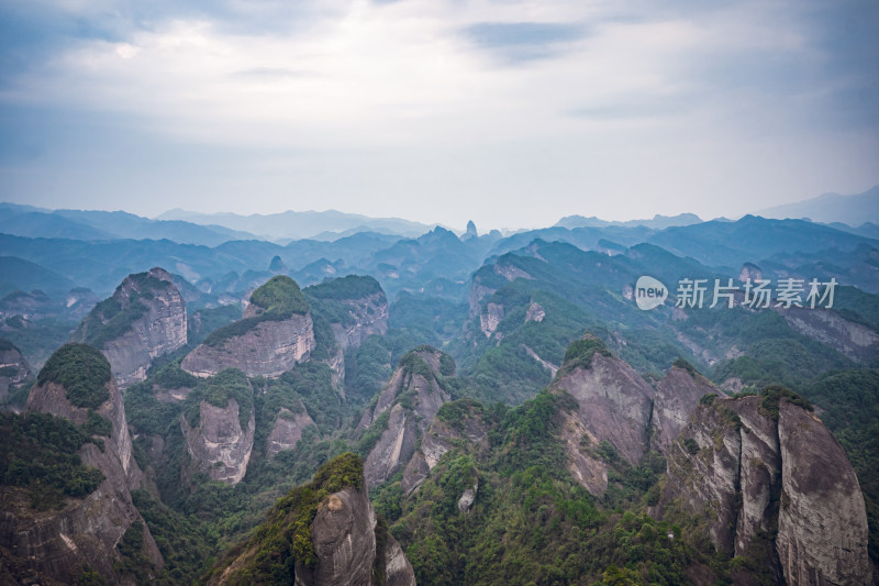 新宁崀山风景区鲸鱼闹海