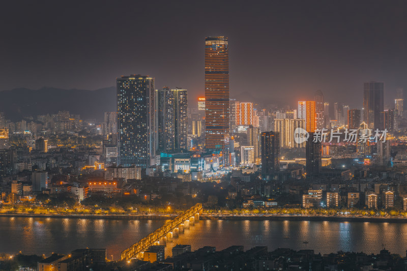 广西柳州市中心城市天际线夜景