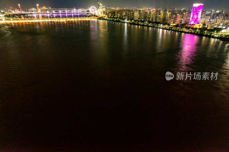 航拍南昌赣江两岸夜景航拍图