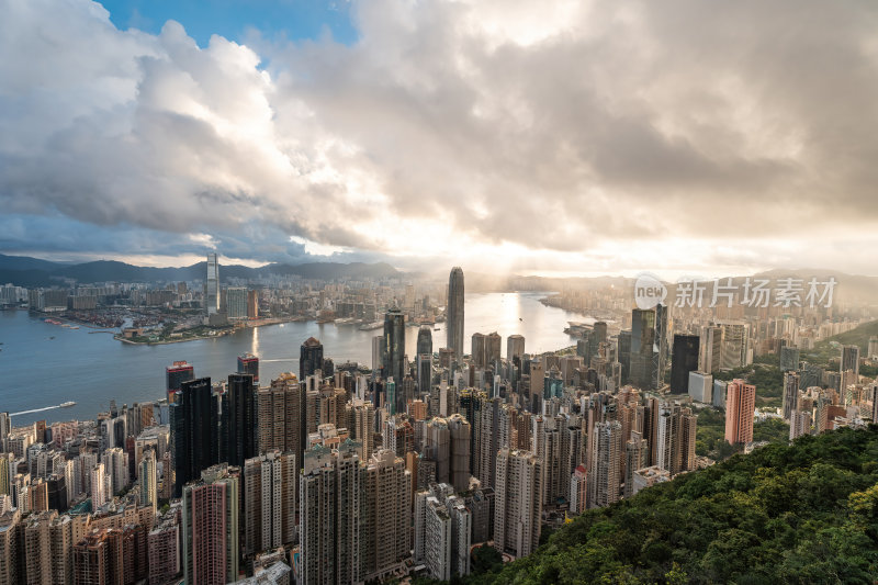 香港维多利亚港CBD中环日出繁华都市