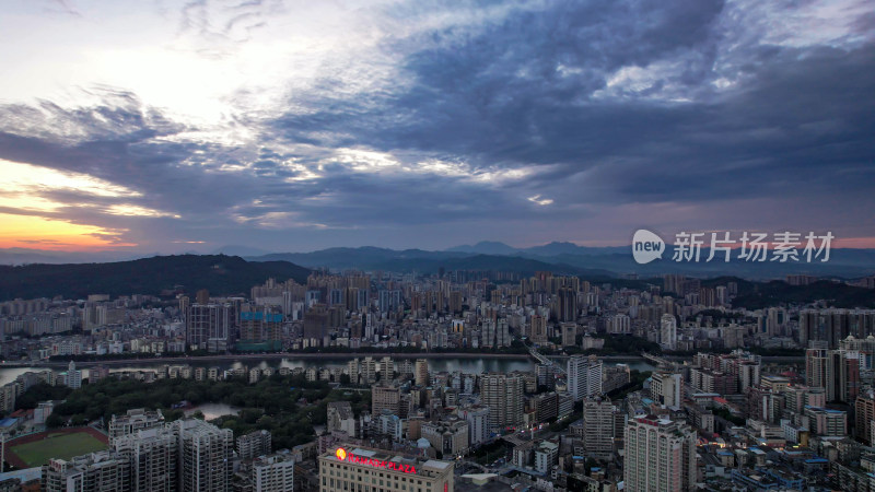 广东韶关城市日落晚霞夕阳夜幕降临航拍