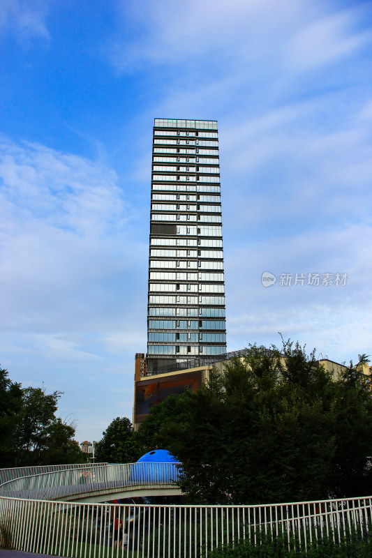 成都温江TOD双子星南塔地标建筑