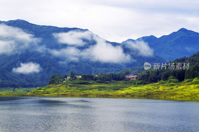 风景湖泊雅女湖