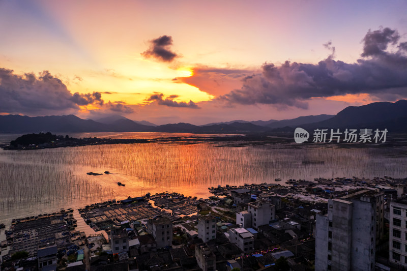 海上日落晚霞的福建霞浦沿海滩涂自然风光