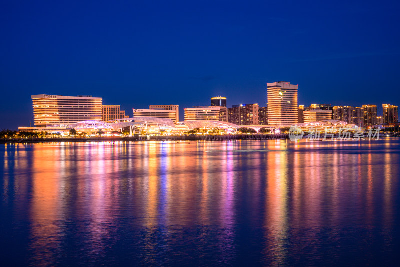 厦门五缘湾帆船俱乐部夜景