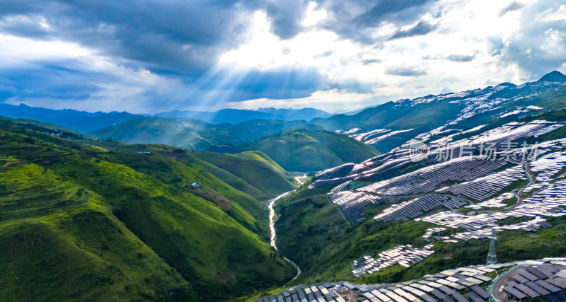 太阳能山地光伏喀斯特地貌