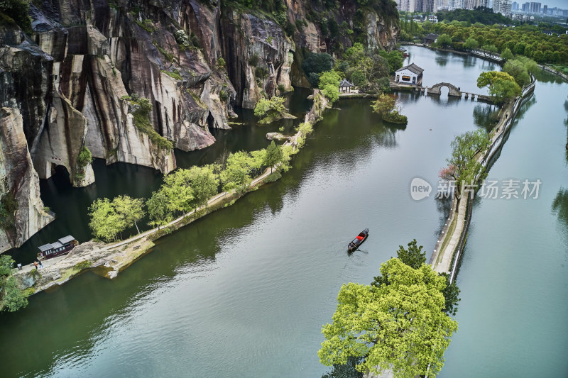 浙江绍兴东湖风景区