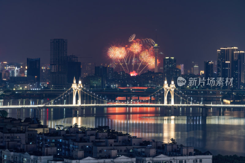 澳门半岛新葡京澳门塔CBD夜景烟花秀