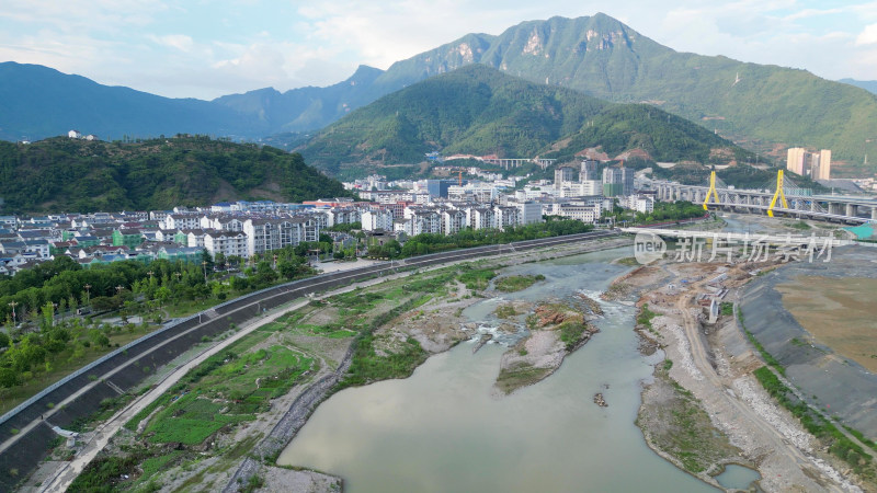 航拍湖北宜昌兴山县建设