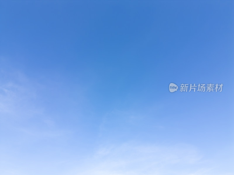 无人机高空航拍的天空