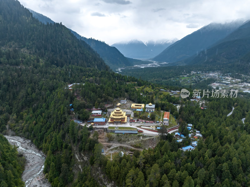 西藏林芝地区波密县城寺庙雪山高空航拍