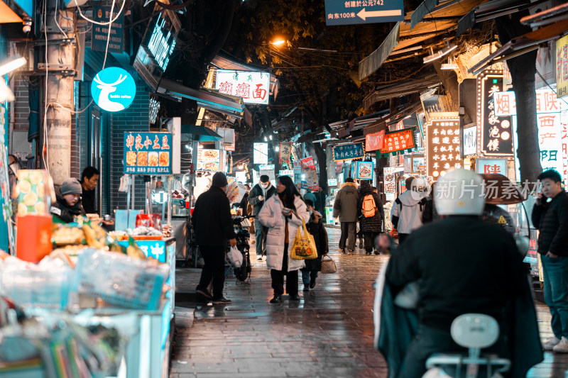 夜市小吃美食人群叫卖