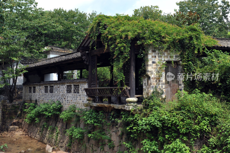 古色古香的传统古建筑屋檐 安徽查济古村