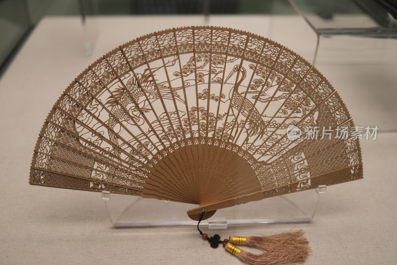 中国扇博物馆檀香折扇