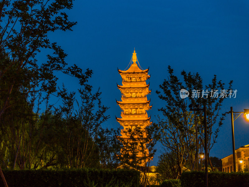 航拍江南水乡古镇乌镇夜景