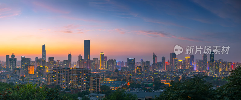 大连市中心夜景城市风光