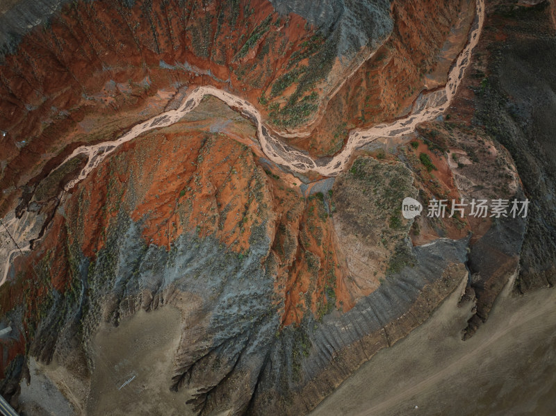 新疆百里丹霞风景区