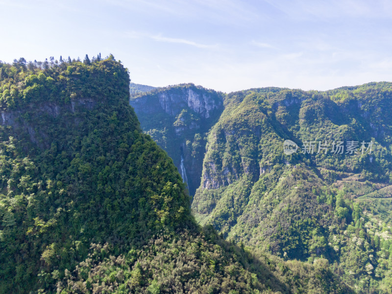 大自然崇山峻岭风景航拍图