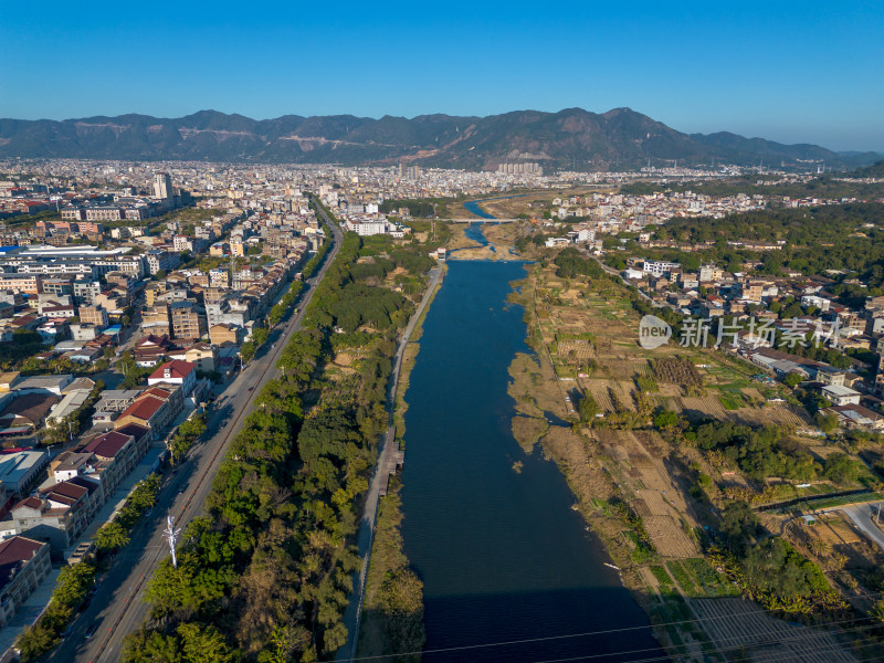 仙游依山而建的建筑航拍全景