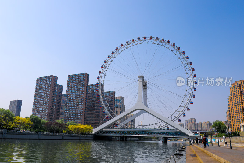 天津之眼摩天轮现代化城市地标建筑