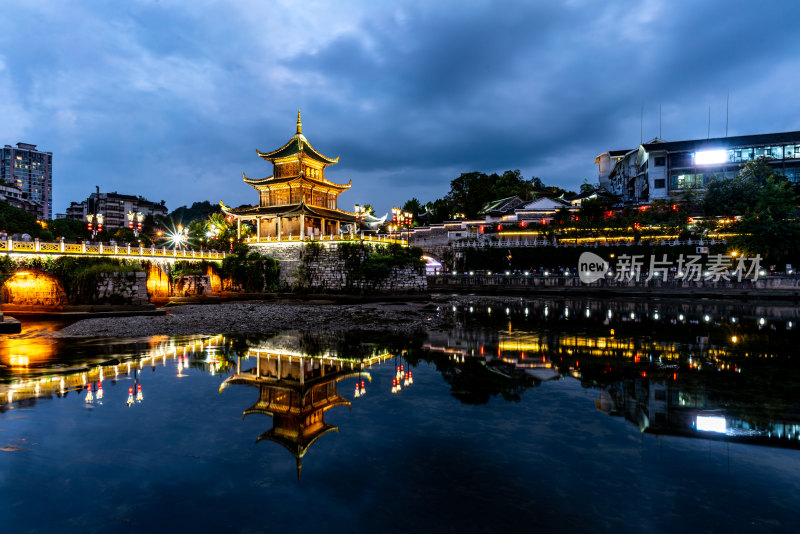 贵州贵阳文昌阁甲秀楼南明河城市建筑夜景