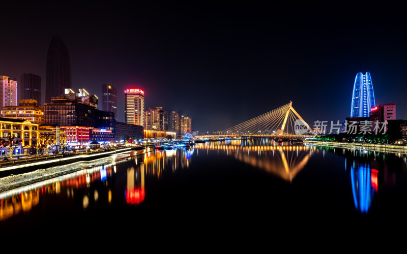 浙江宁波老外滩三江口夜景夜色城市建筑景观