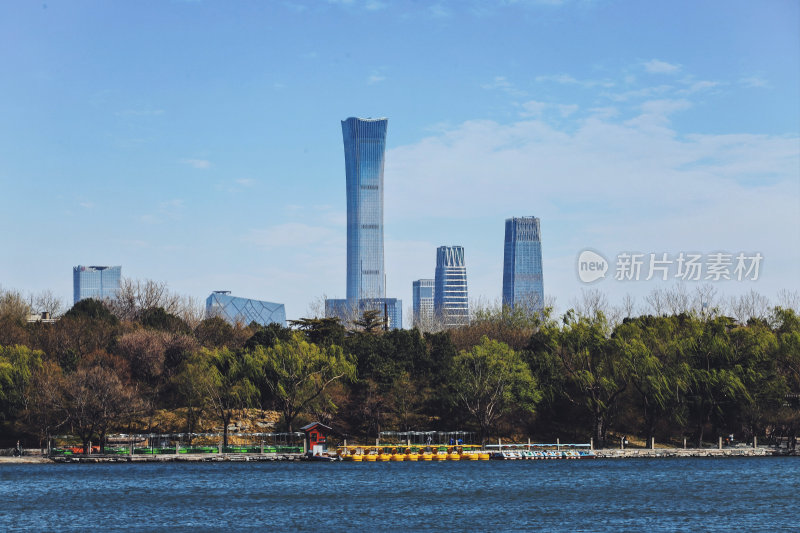 北海公园的春天