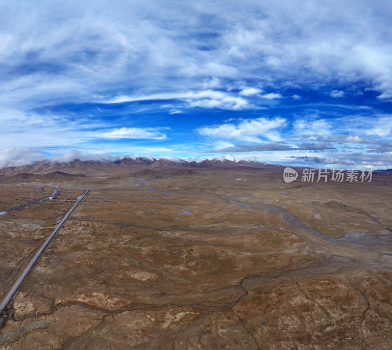 青海省玉树昆仑山可可西里雪山观景台航拍