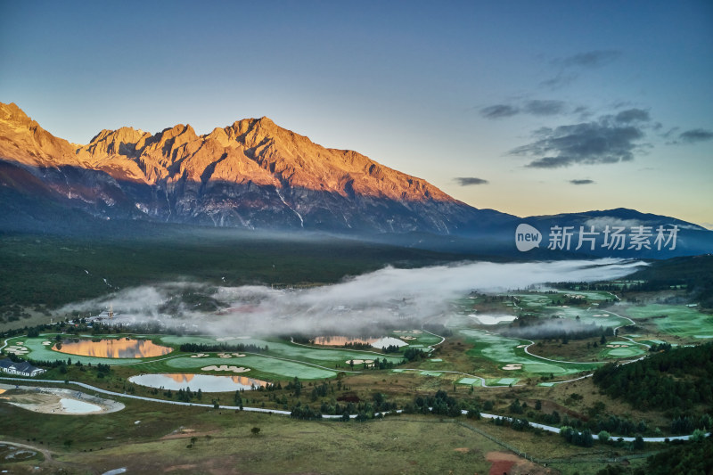 玉龙雪山的云海