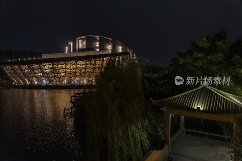 浙江嘉兴乌镇西栅大剧院夜景