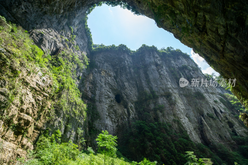 重庆武隆后坪乡天坑群景观