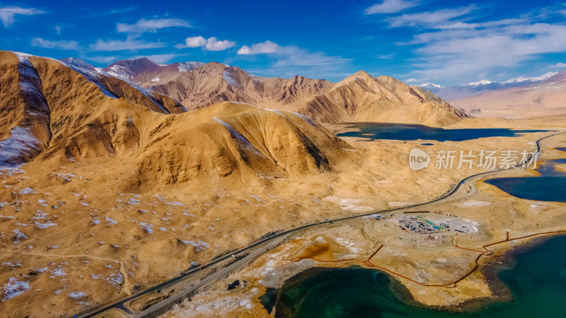 新疆南疆慕士塔格峰