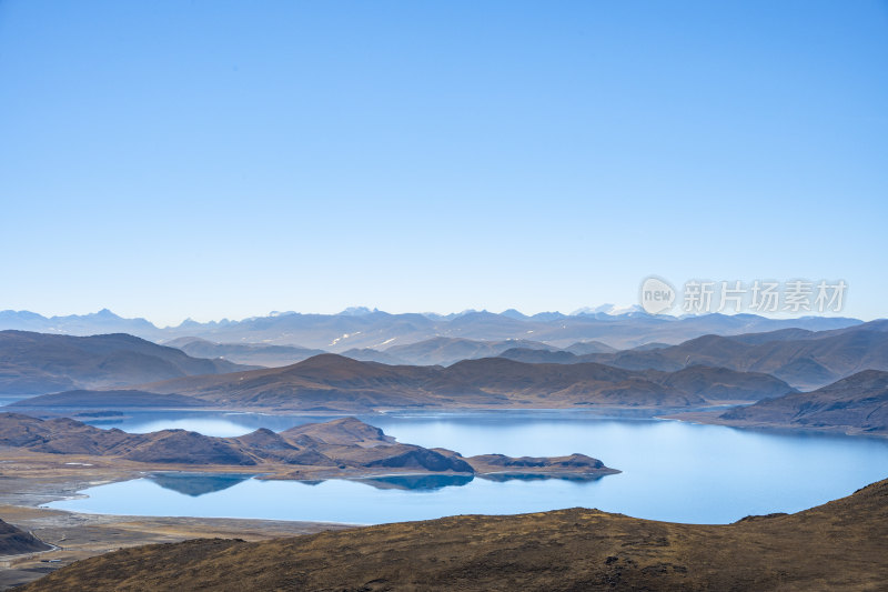 西藏山南羊卓雍措