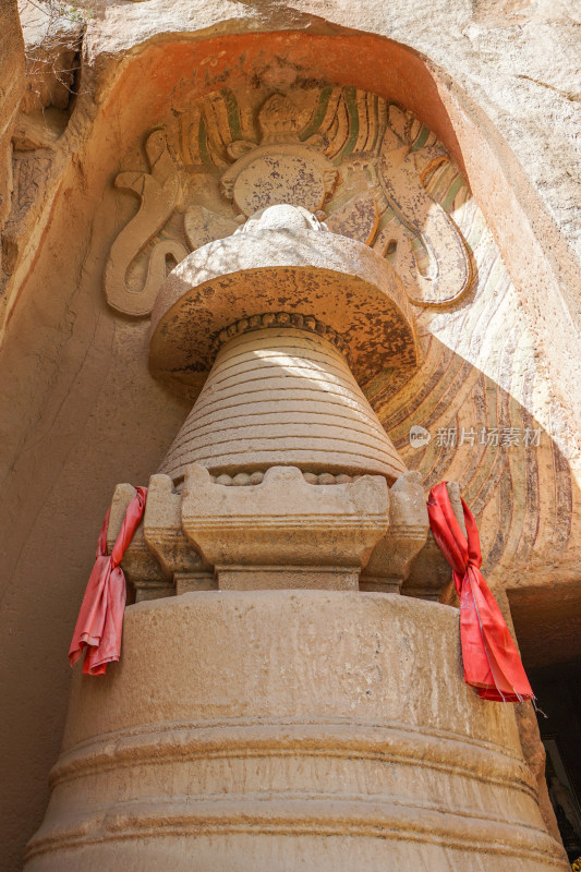 张掖，马蹄寺，浮雕石塔