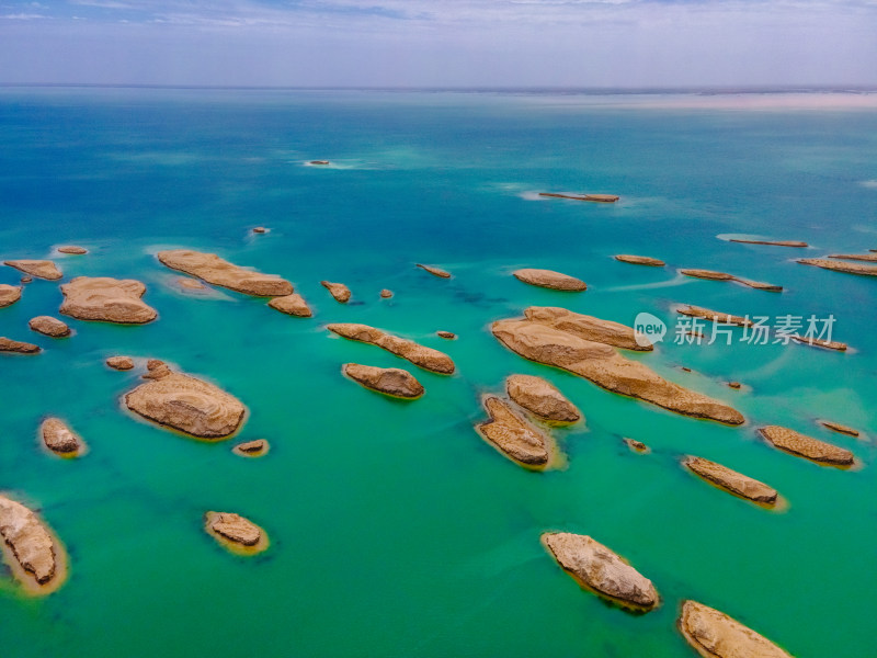 青海水上雅丹