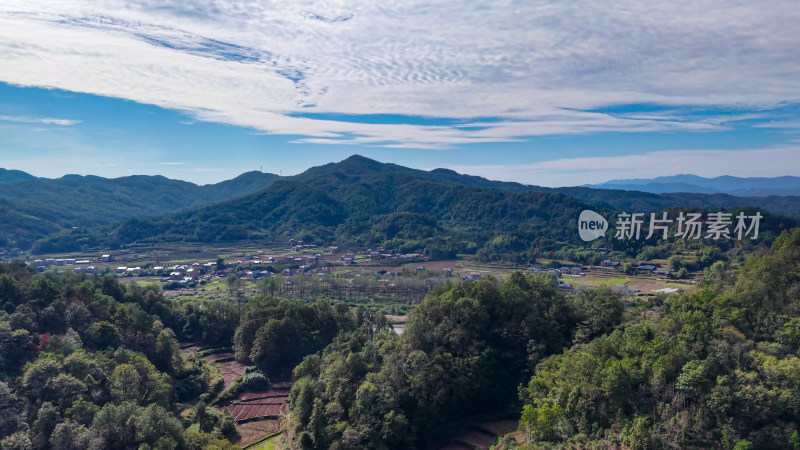 大自然青山绿水自然风光航拍图