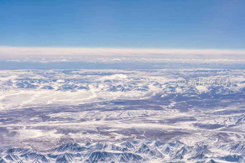 冬季中国新疆天山山脉
