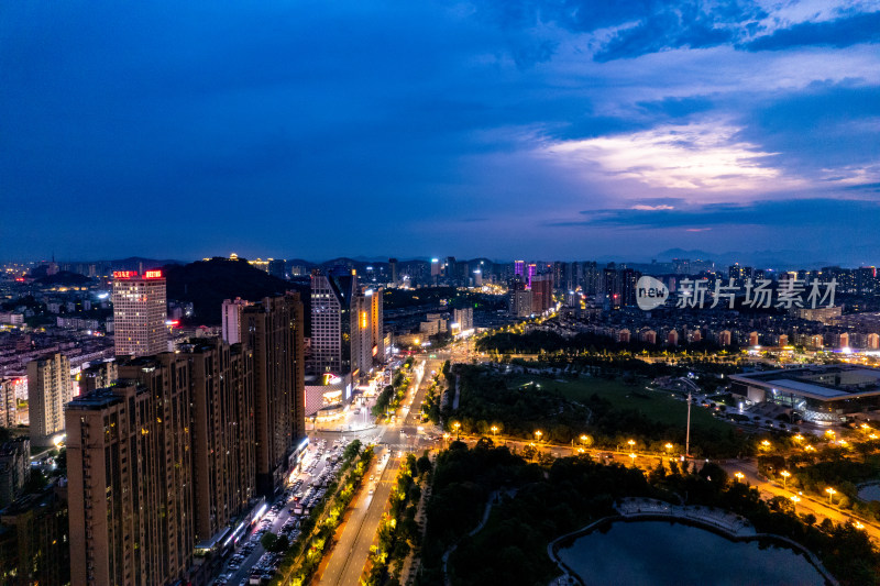 宜春城市夜景交通航拍图