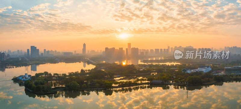 武汉金银湖湿地公园朝霞