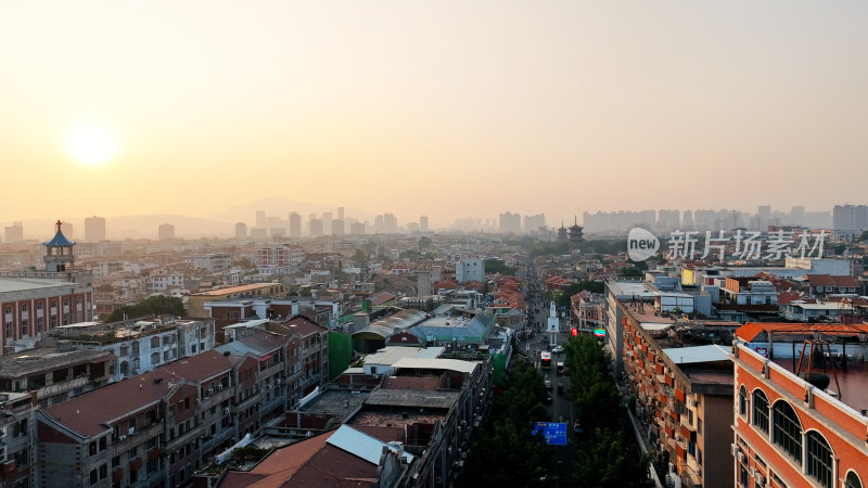 泉州东西塔航拍泉州西街开元寺夕阳日落风景