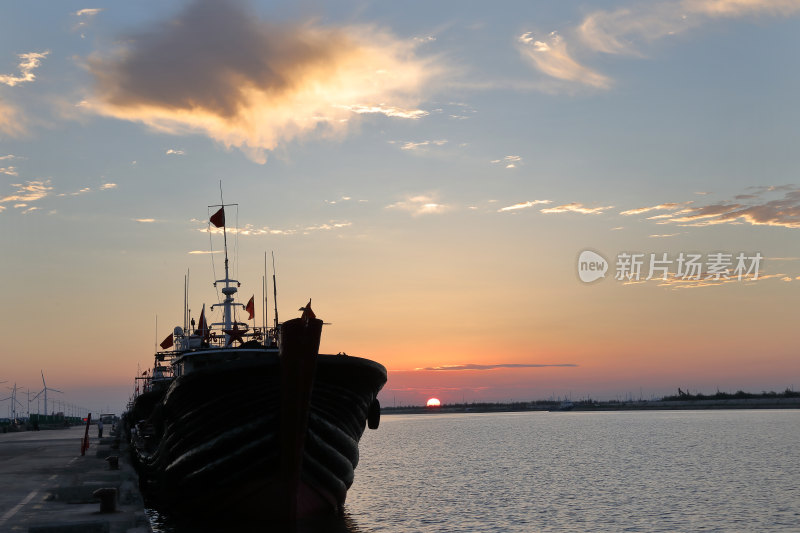 海港傍晚