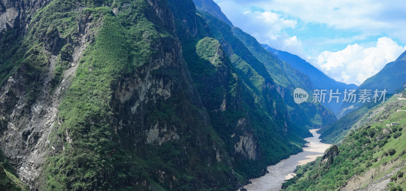 丽江虎跳峡高路徒步