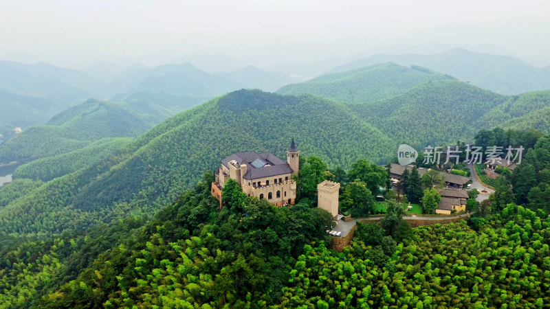 湖州莫干山裸心堡