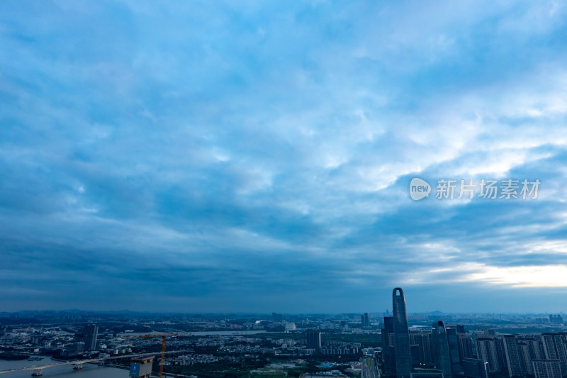 广州城市夕阳晚霞航拍摄影图